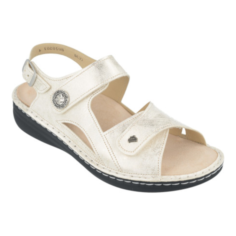 Finn Comfort Barbuda casual shoes, cream leather with adjustable strap and cushioned black outsole