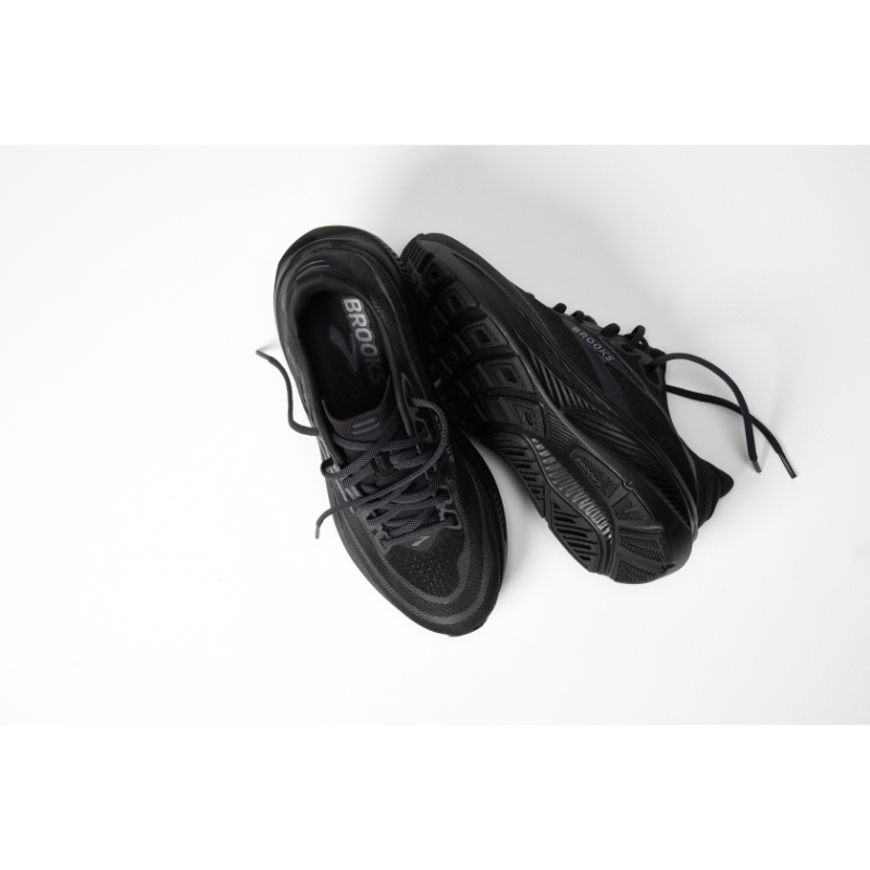 Brooks Ghost 18 by Brooks