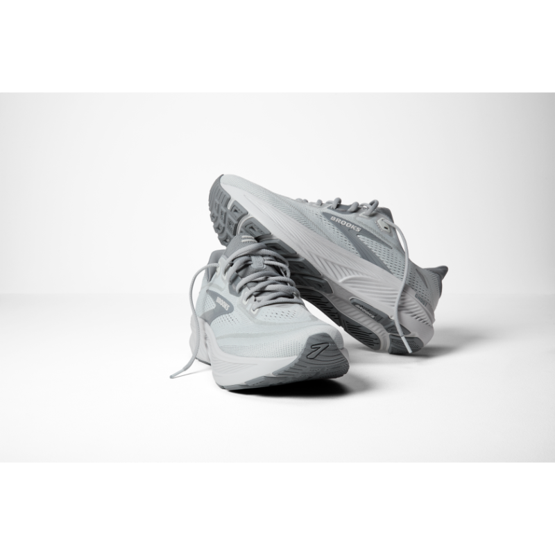 Brooks Ghost 18 by Brooks