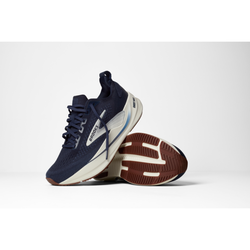 Brooks Ghost Max 4 by Brooks