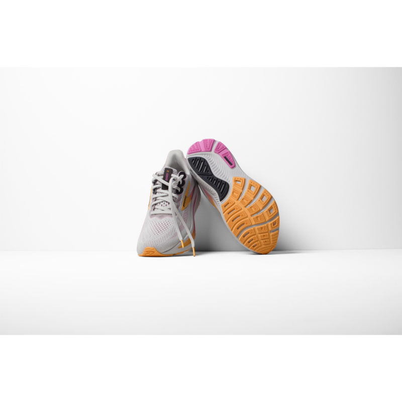 
                  
                    Brooks Ghost 17
                  
                
